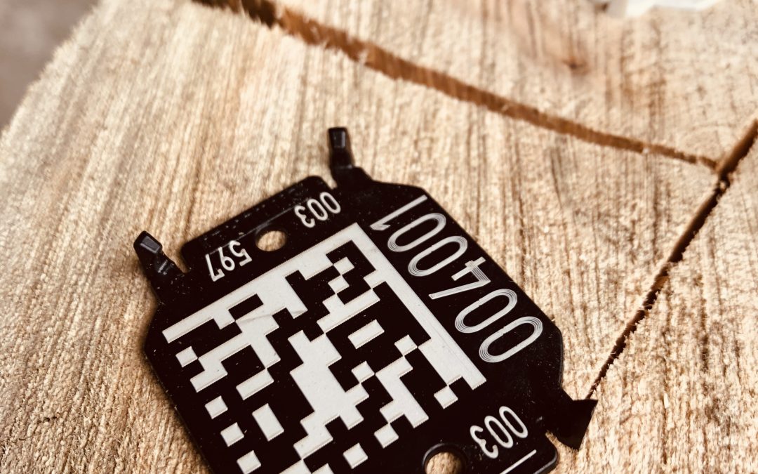 Nova plaqueta de identificação de toras com QR Code